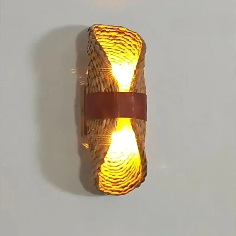 Japanese Retro Hand Woven Rattan Shade Lamp