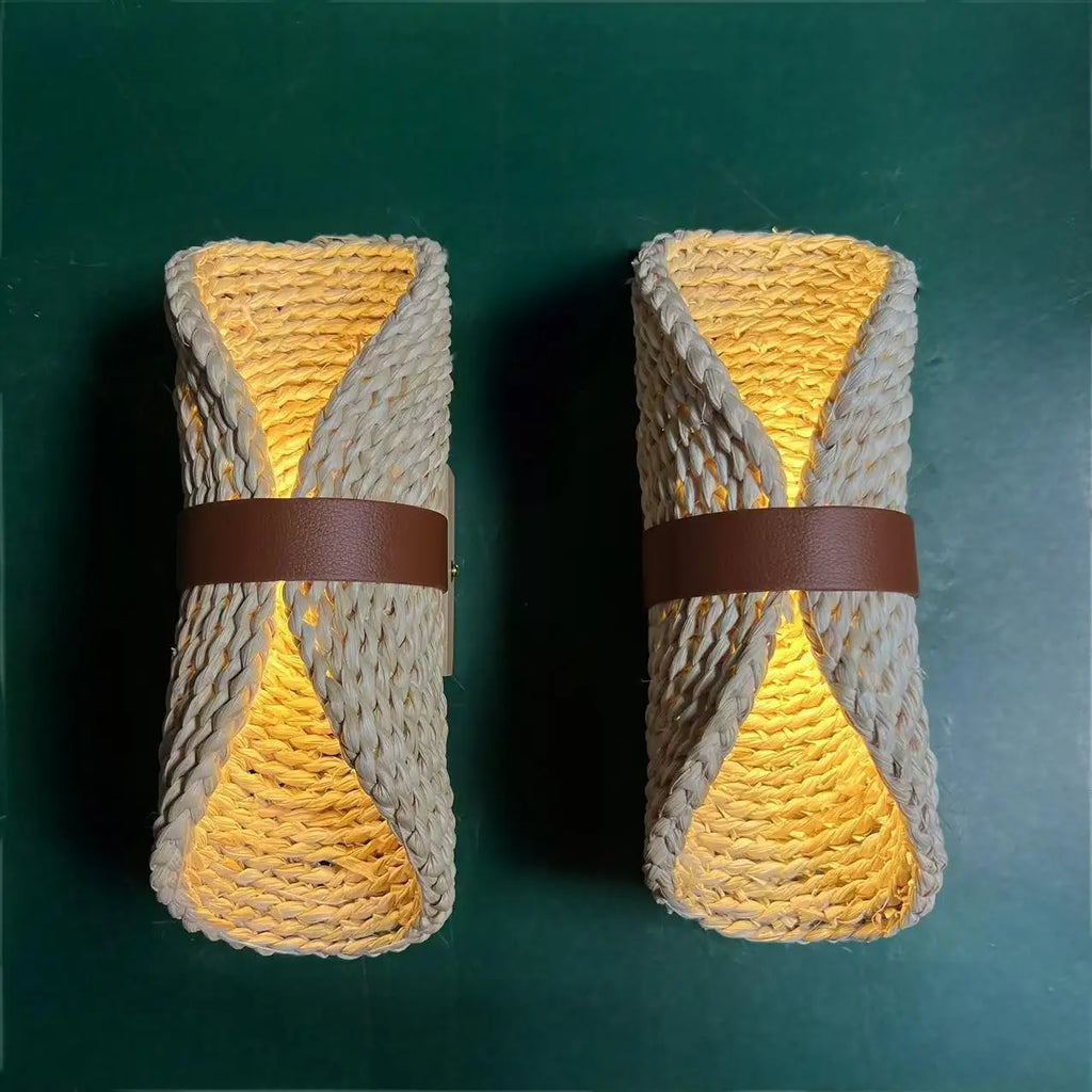 Japanese Retro Hand Woven Rattan Shade Lamp