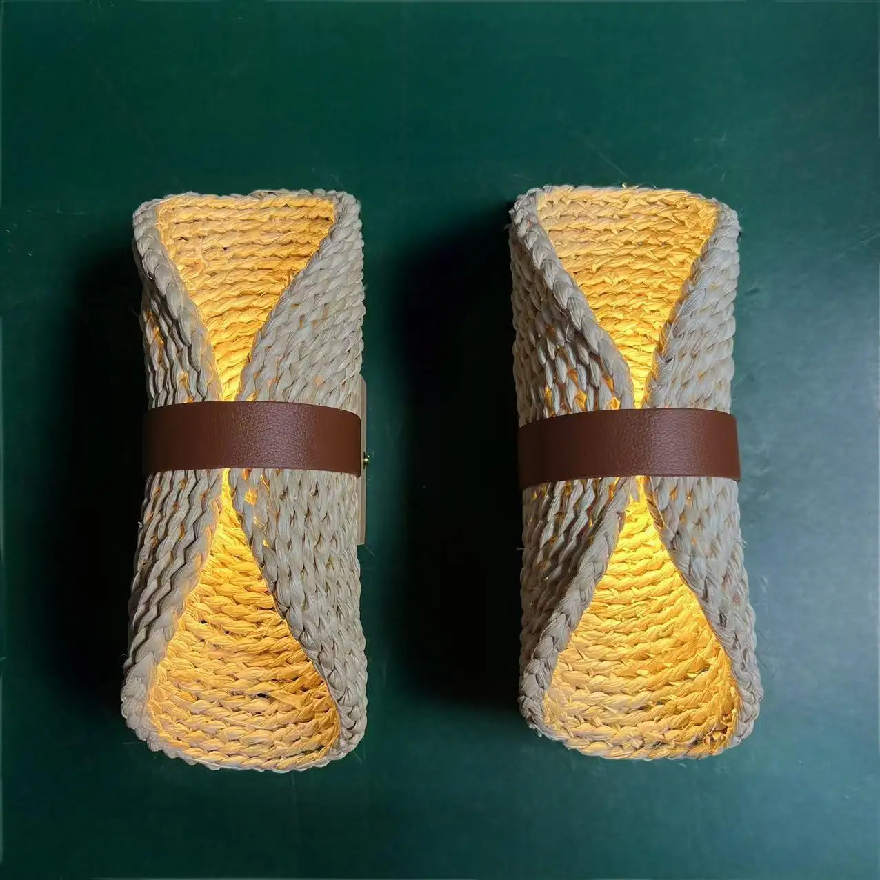 Japanese Retro Hand Woven Rattan Shade Lamp