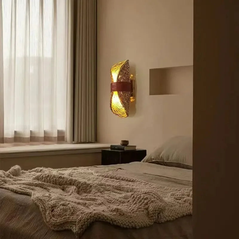 Japanese Retro Hand Woven Rattan Shade Lamp